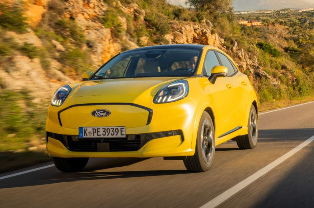 Electric car sales continue to rise