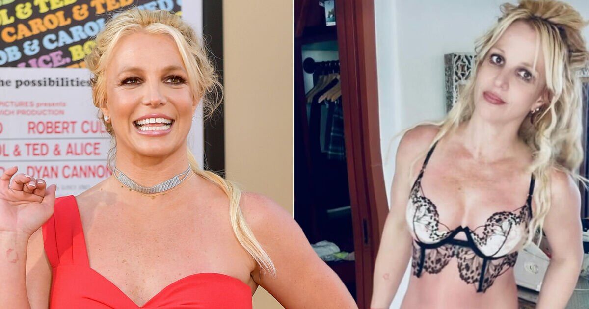 Britney Spears returns to Instagram in lingerie to give life advice