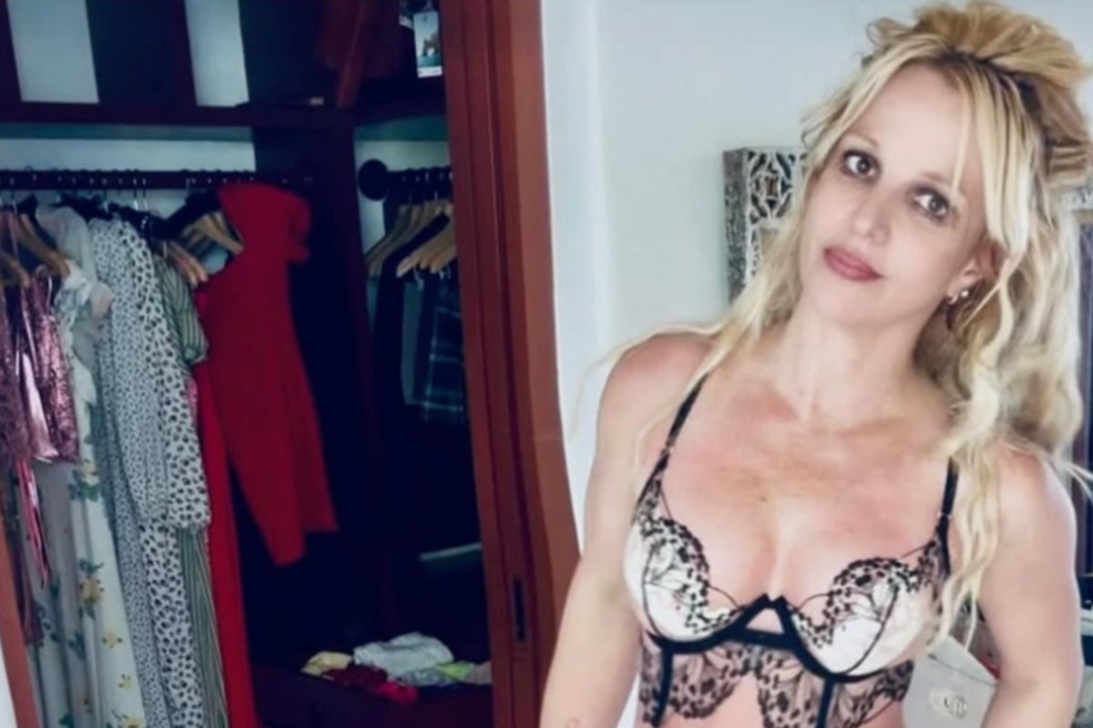 Britney Spears back on Instagram in lingerie after deleting account following Kevin Federline clash