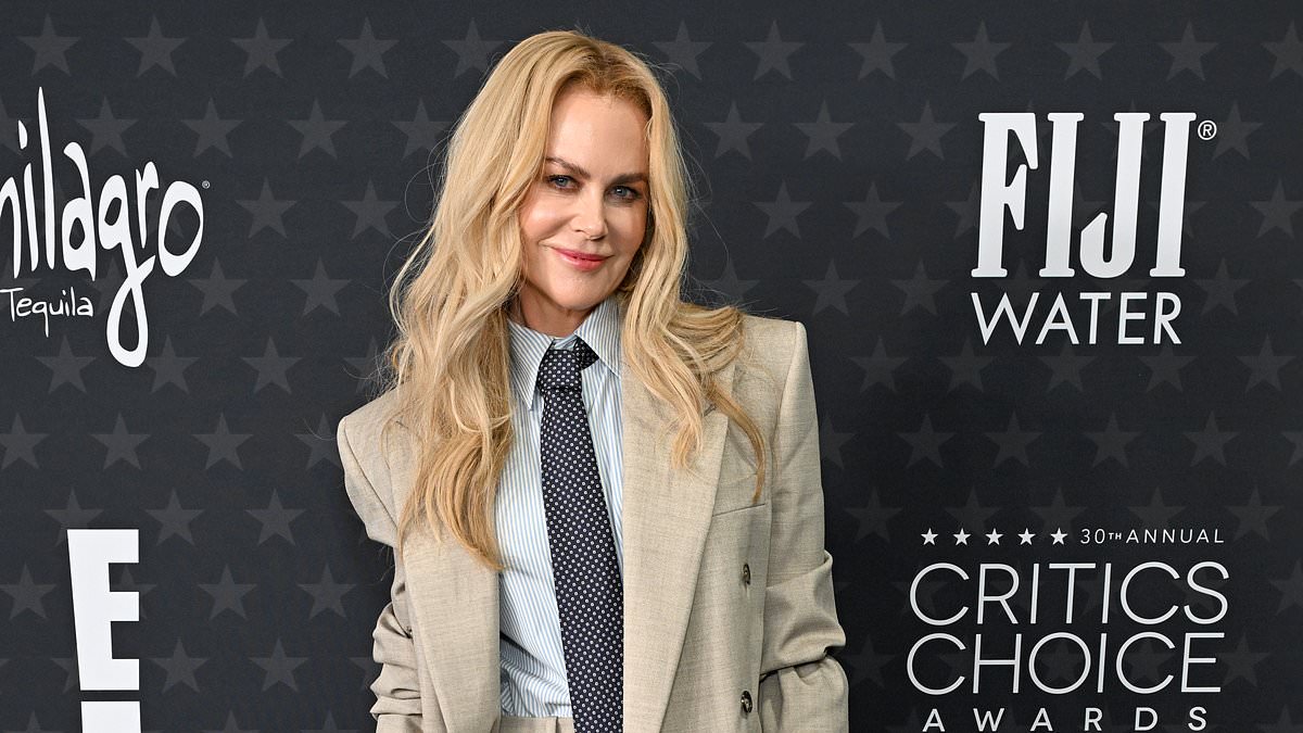 11 things we men secretly HATE that women LOVE to wear, by JOHN STURGIS