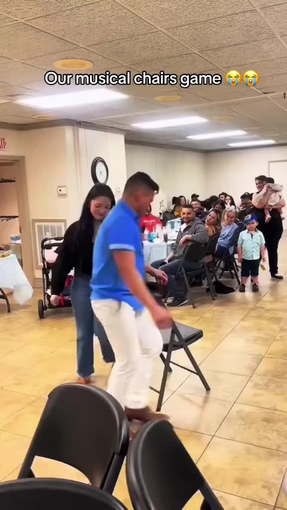 The chair 💀 @Barstool Gametime (via;anon)