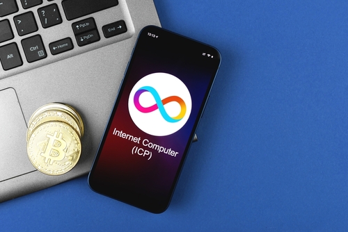 Internet Computer (ICP) breaks out of a falling wedge pattern, $7 within reach