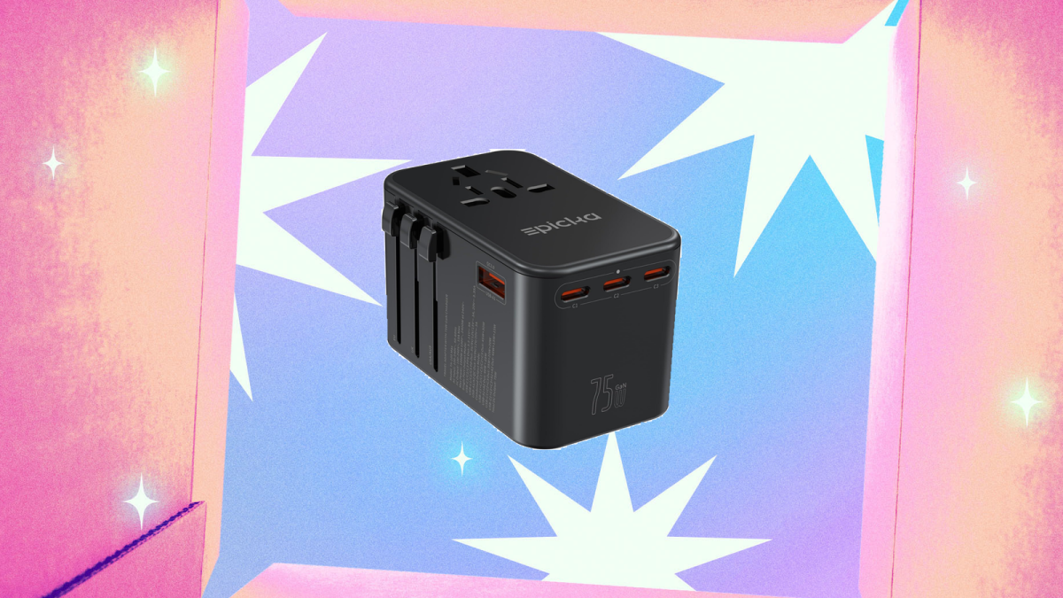 My Favorite Universal Travel Adapter Is One of Amazon's Best Early Black Friday Deals