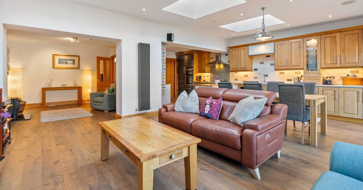 'Insider trading' in a good way - when hands-on house owner is in the trades: check out work on €675k Cork home