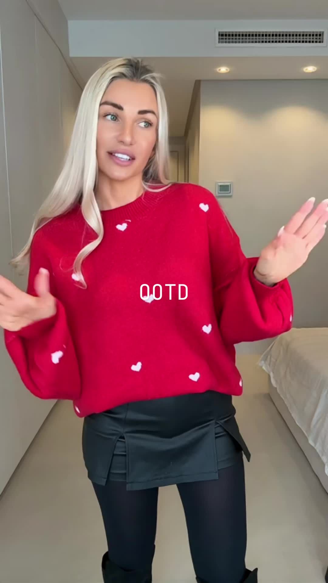 Wearing size small in the skort and size medium in the jumper ✨🫶🏻 #dealdrops #treatyourself #ootdfashion #tiktokmademebuyit #fyp