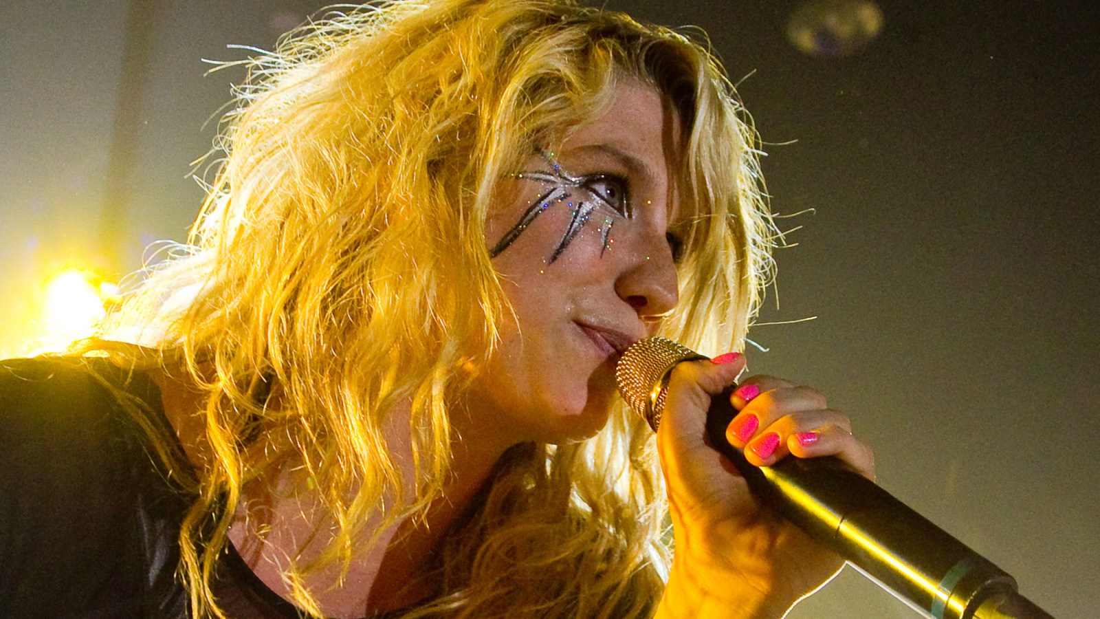 Kesha Has Learned to Love ‘Tik Tok’: ‘That Was Just Me!’