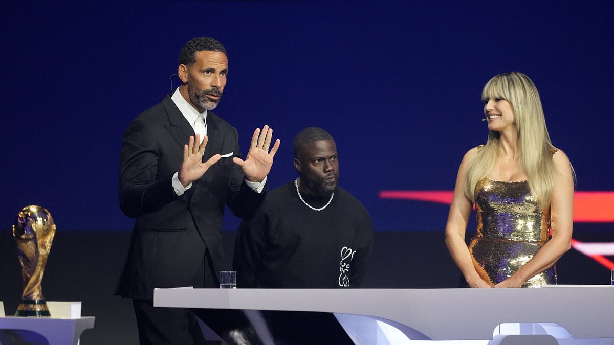 Jamie Carragher launches attack on Rio Ferdinand to reignite feud