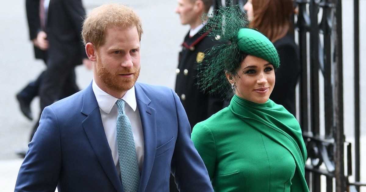 Harry and Meghan ‘clinging’ to royal status