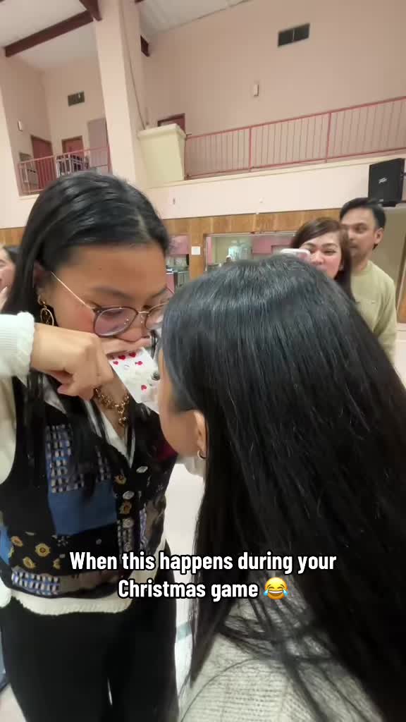 Wait for it 😂 @In The Slot (🎥:@joie) #christmas