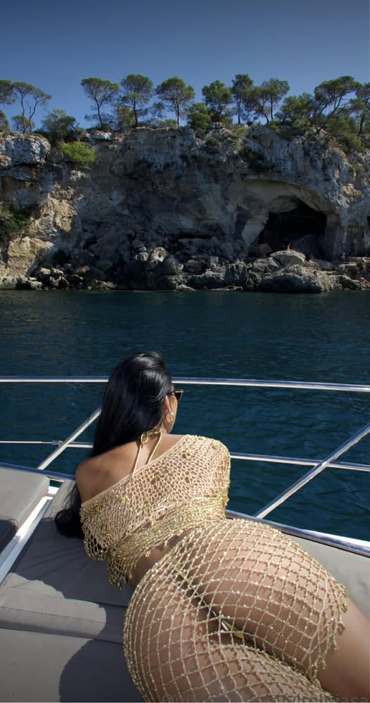 enjoying the view🫣🔥