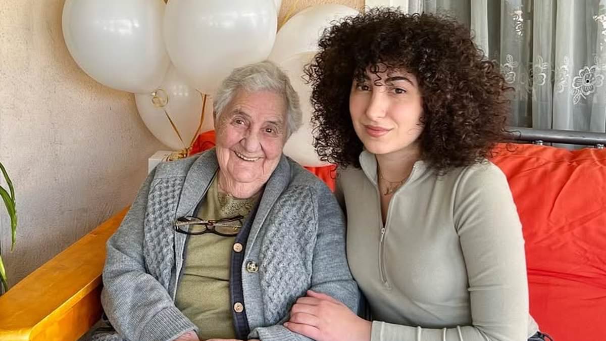 TikTok's beloved Grandma Mary dies at 98 on New Year's Eve