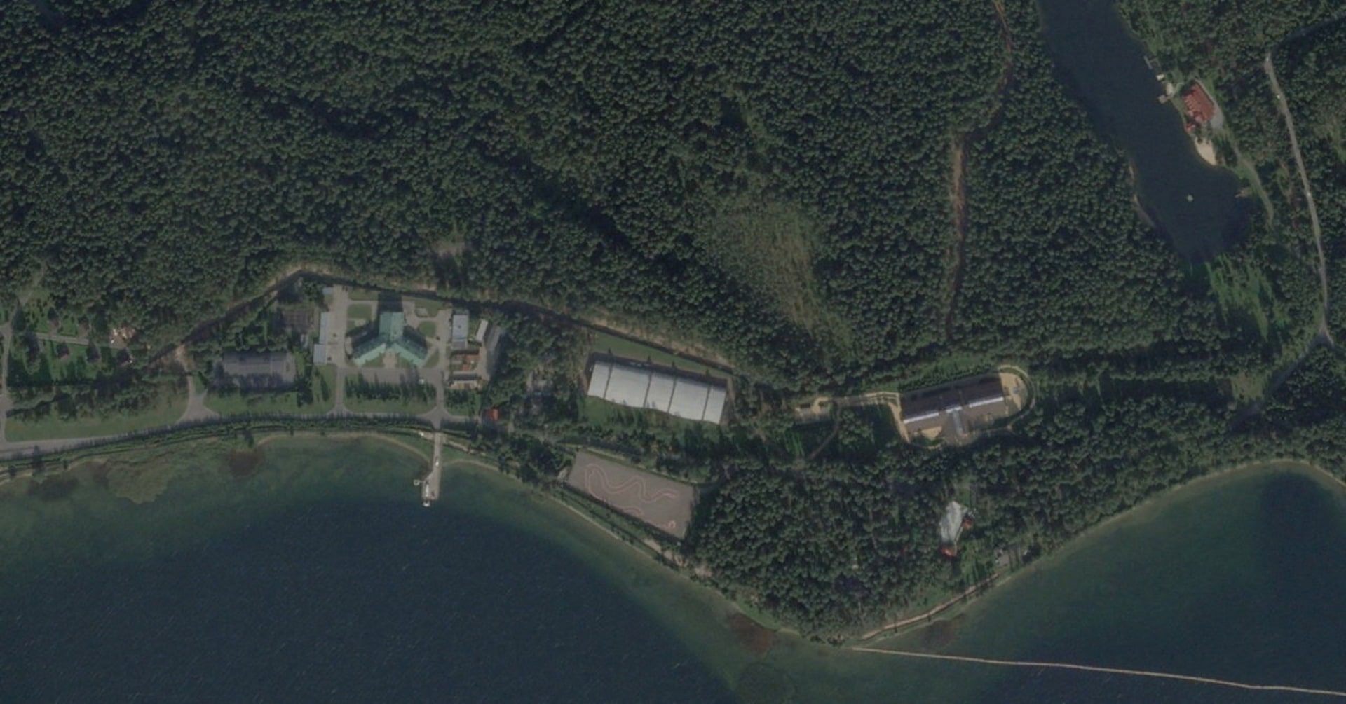 Trump says he doesn't believe Ukraine struck Putin residence