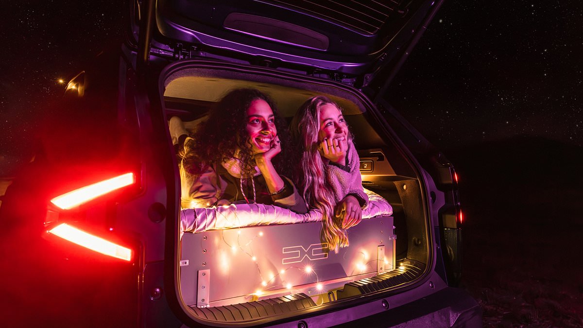 Dacia's Million Star Hotel lets you sleep under the stars and watch six planets align - for free