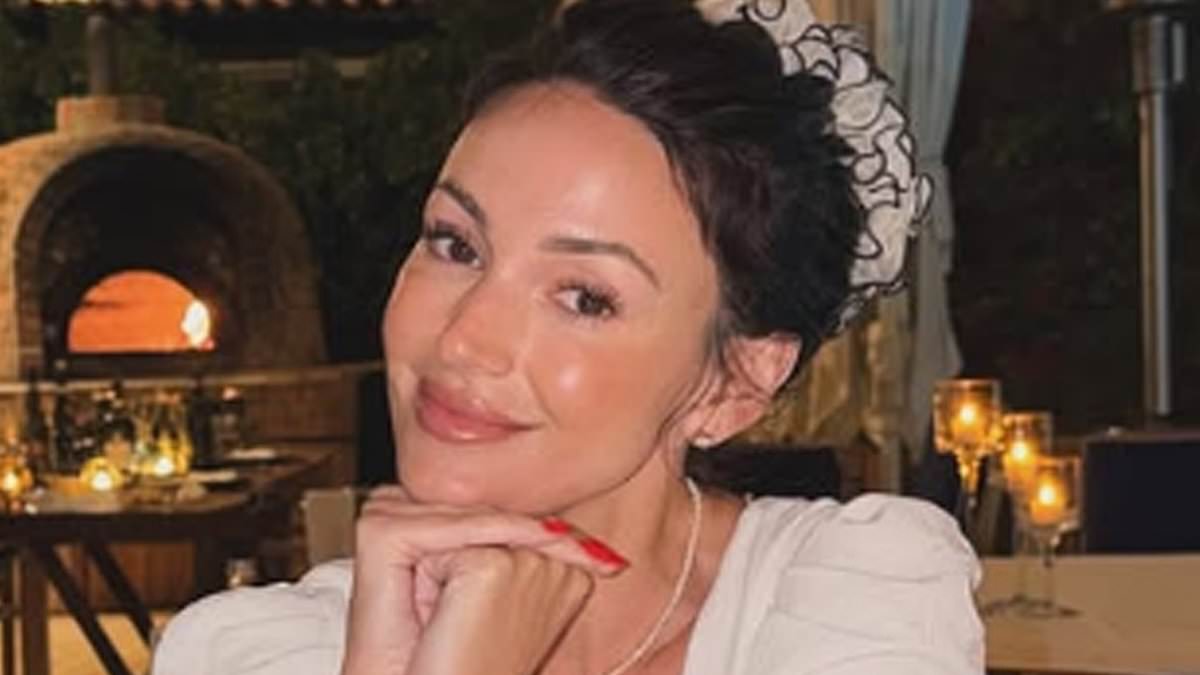 Michelle Keegan enjoys romantic dinner date with husband Mark Wright during their £2K-a-night sun-soaked winter getaway with baby Palma