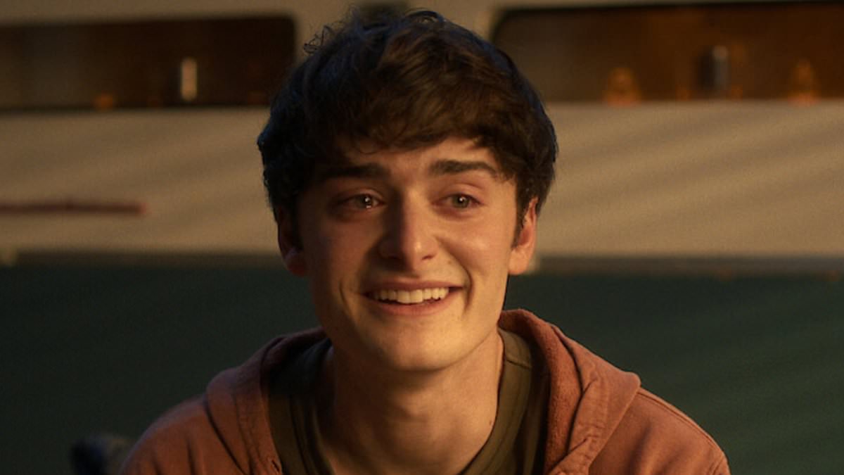 Finn Wolfhard's SNL episode ROASTS Will's Stranger Things coming out scene that was blasted by fans