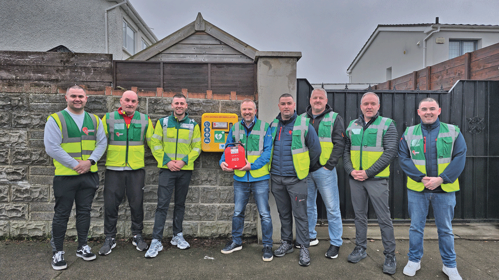Vital addition as First Responders unveil new defibrillator at Millbrook Lawns