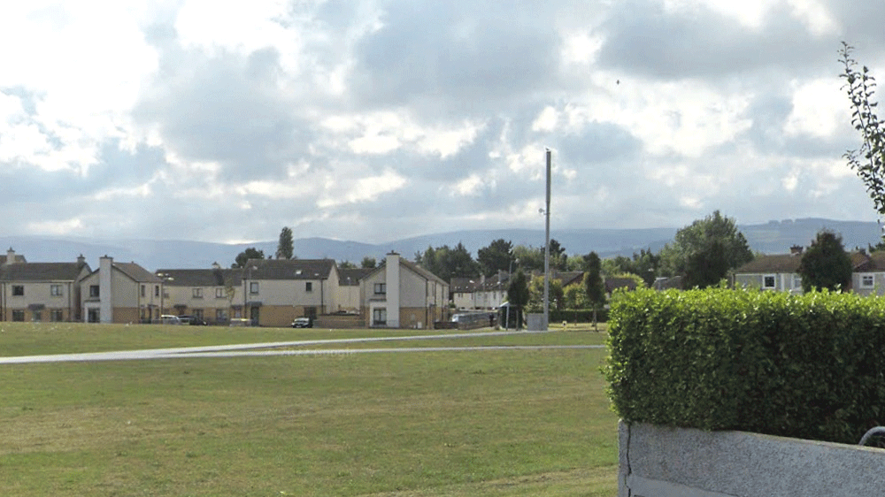 Mast licence extension refused in housing estate