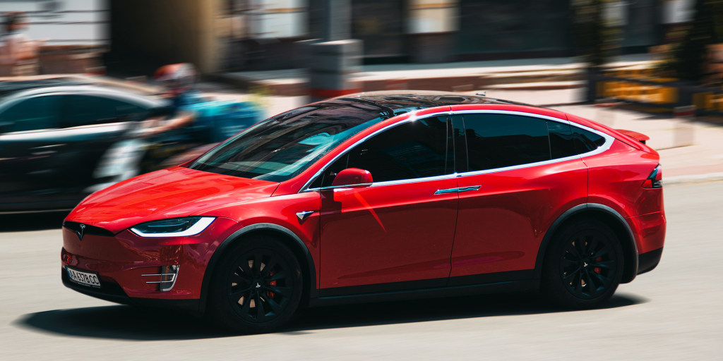 Elon Musk says Tesla will stop producing its S and X models as it shifts to making robots