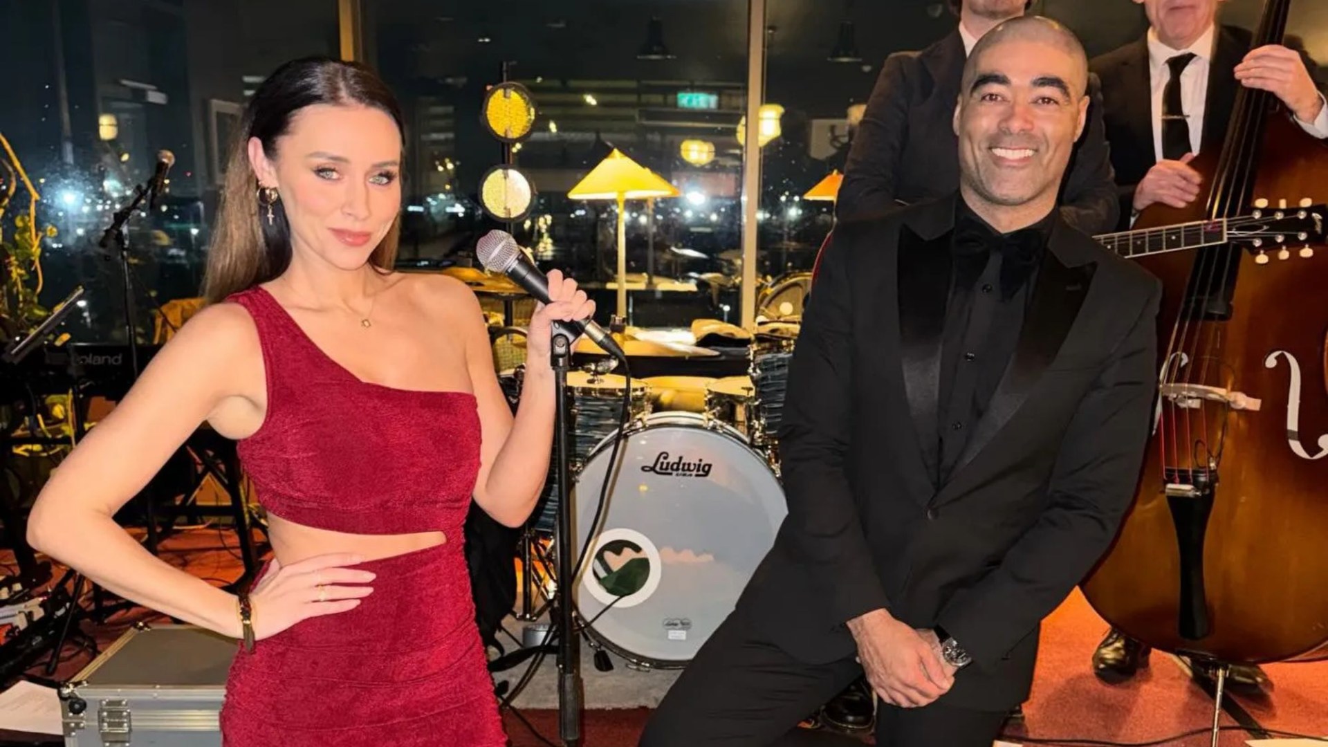 ‘Back in action’ – Irish star Luke Thomas returns to stage with Una Healy for first gig since death of girl...