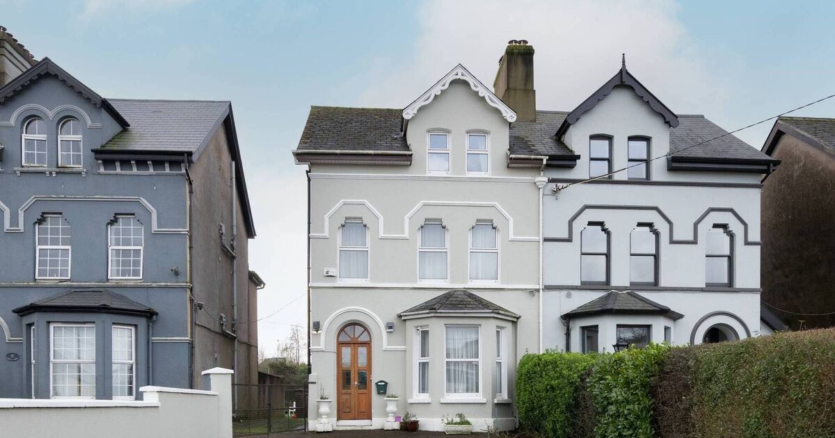 €910k old world charmer on Victoria Road needs upgrades, but has grace in spades