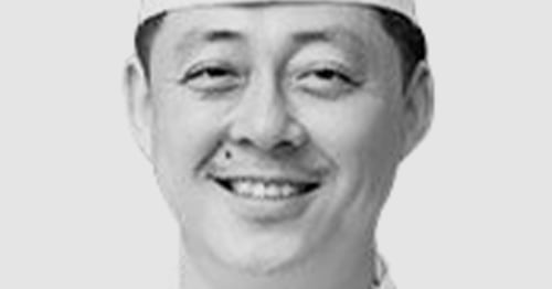 The World's Greatest Kitchen: A Personal Sanctuary Where Books and Cooking Converge