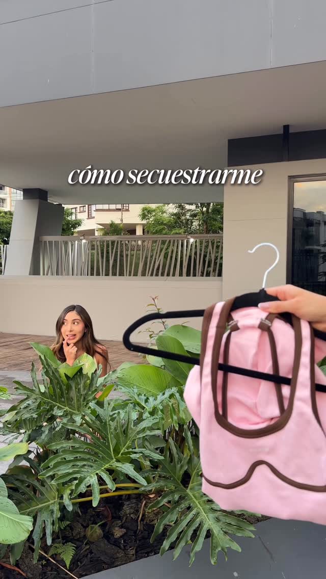 Si pudiéramos decidir por una manera fácil de secuestrar una mujer🫣, sería ropa deportiva nueva💘