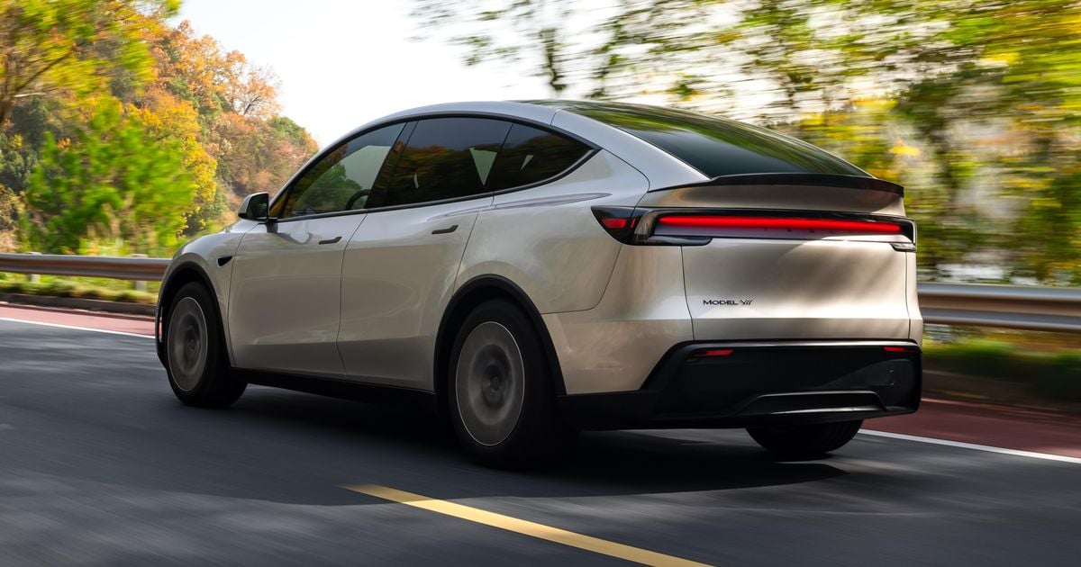2026 Tesla Model Y L price and specs