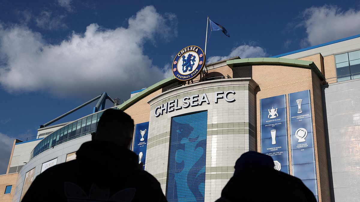 Chelsea vs Newcastle - Premier League LIVE: Latest score, team news and updates as Blues look to bounce back from midweek defeat