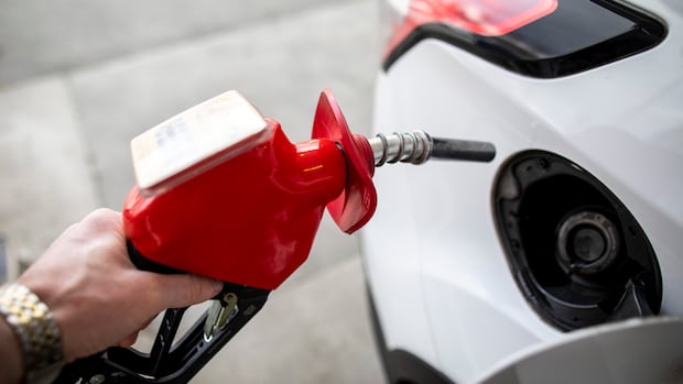 Canada's annual inflation rate fell to 1.8% in February, war's impact not yet reflected