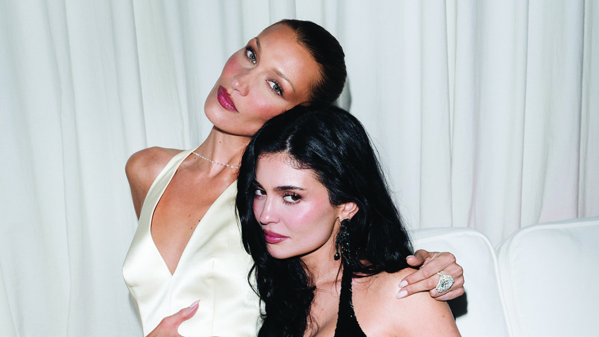 The snubbed A-lister, drunken pics and C-List stars who plagued the most 'exclusive' party: All the Oscars gossip Hollywood didn't want you to see at very messy afterparty