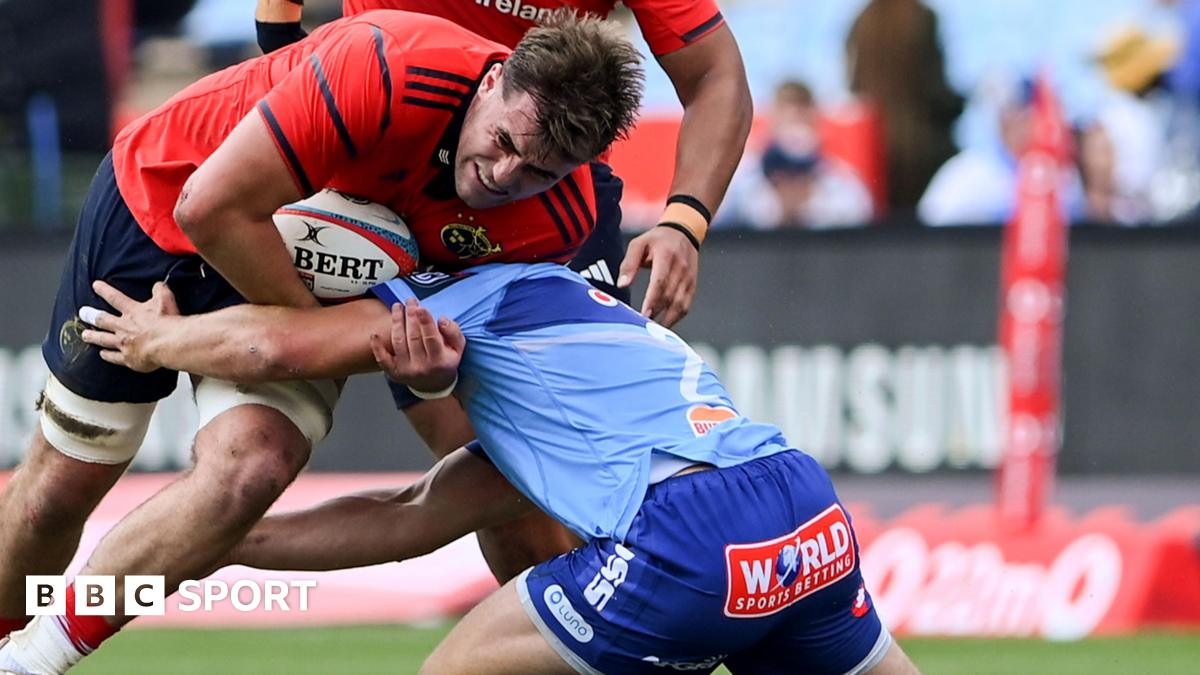 United Rugby Championship: Bulls 34-31 Munster - Irish province fall short in Pretoria thriller