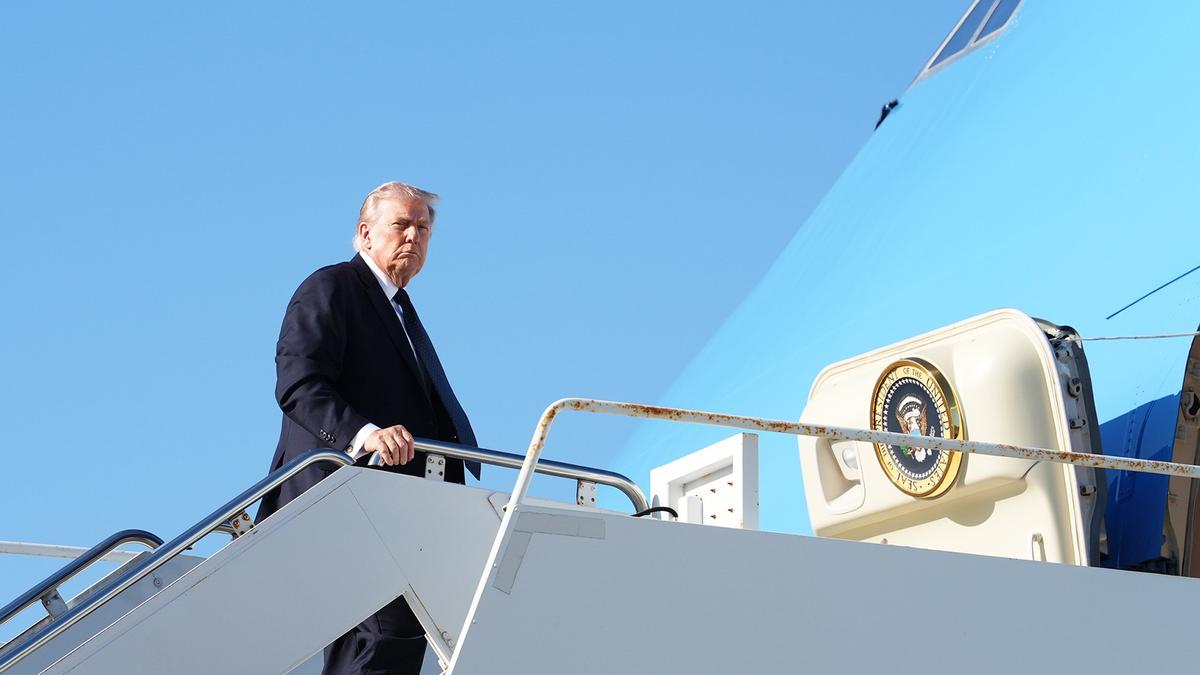 Air Force One: Ground stop issued at Florida International Airport after incident near Donald Trump