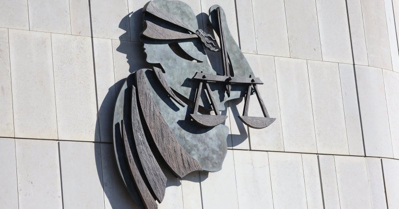 RT by @TheNotoriousMMA: The same HSE that sent Irish children to the now utterly disgraced Tavistock gender clinic in the UK is concerned about three minutes on a sun bed? Spare me.