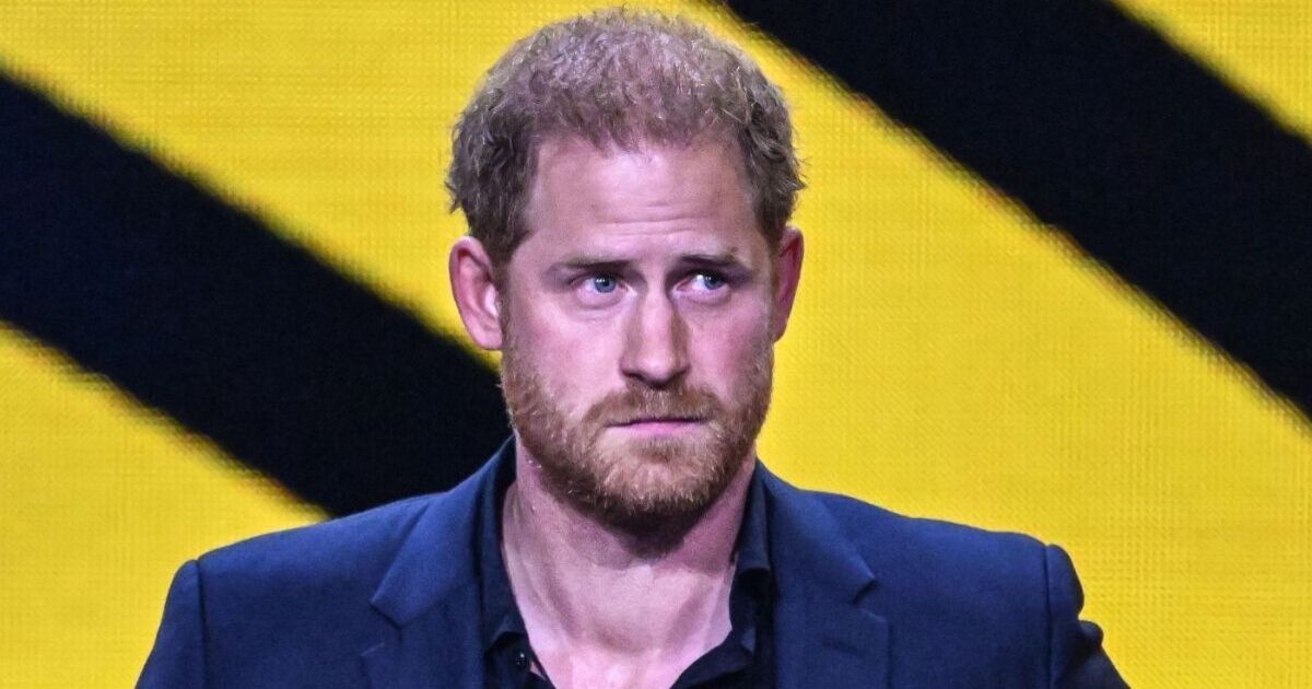 Expert blasts 'desperate' Prince Harry for 'using his children' to get royal status