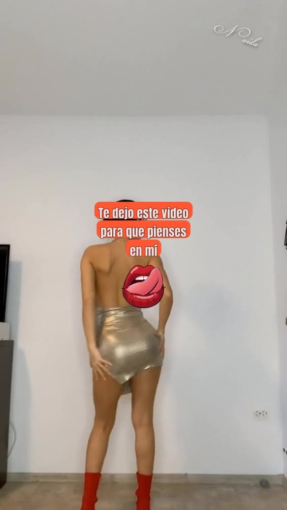 😉 The dress doesn’t shine… I do. Can you handle my glow? #ShineFromWithin #LatinaStar #GlowNatural #ChicaLetal #LuxuryG...