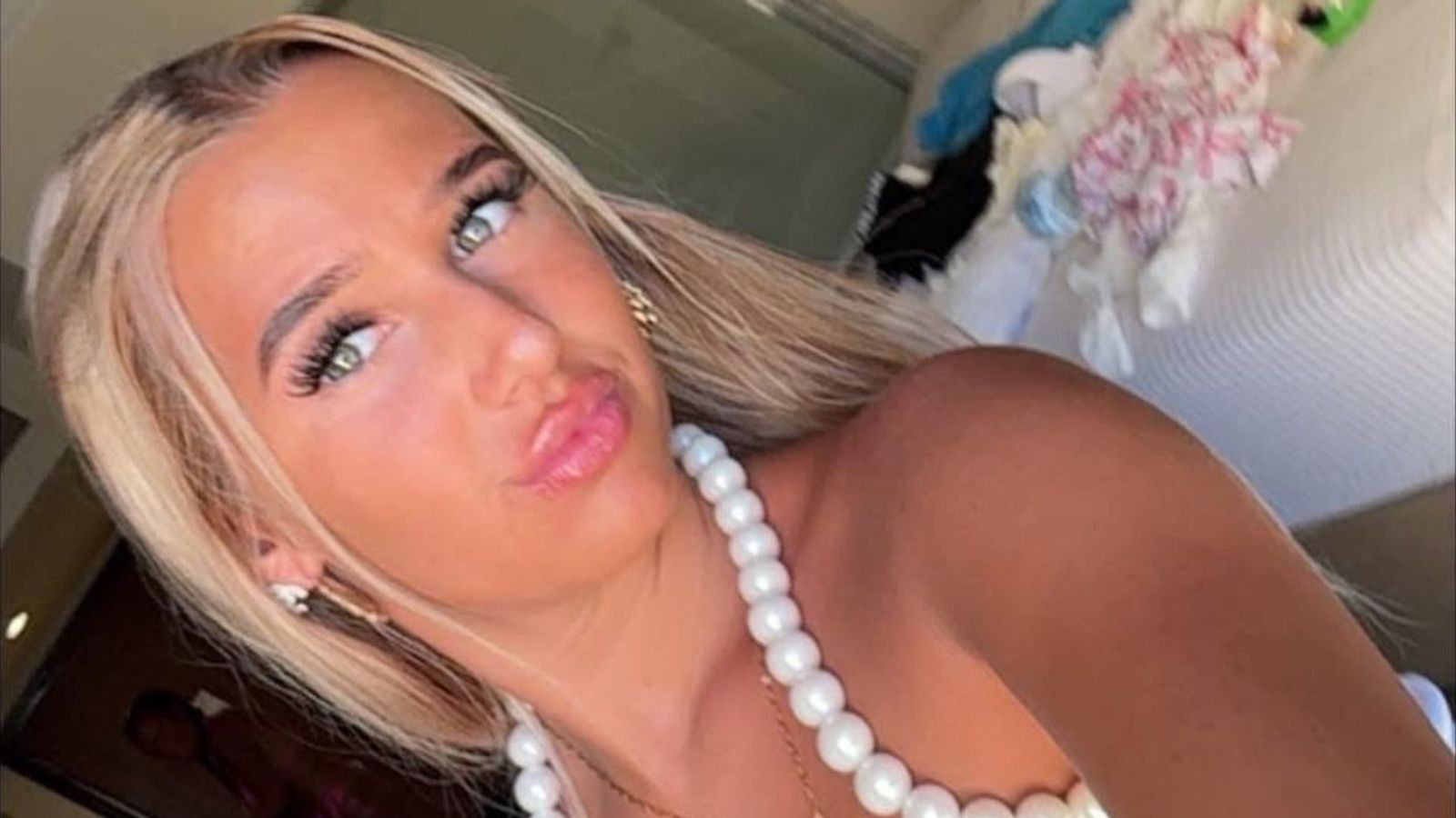 Boy, 14, arrested on suspicion of murdering Chloe Watson, 16, in Leeds