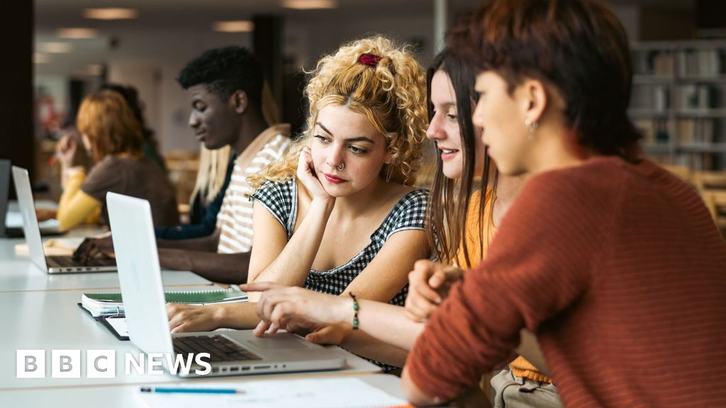 Plan 2 student loan interest rates capped at 6% in England