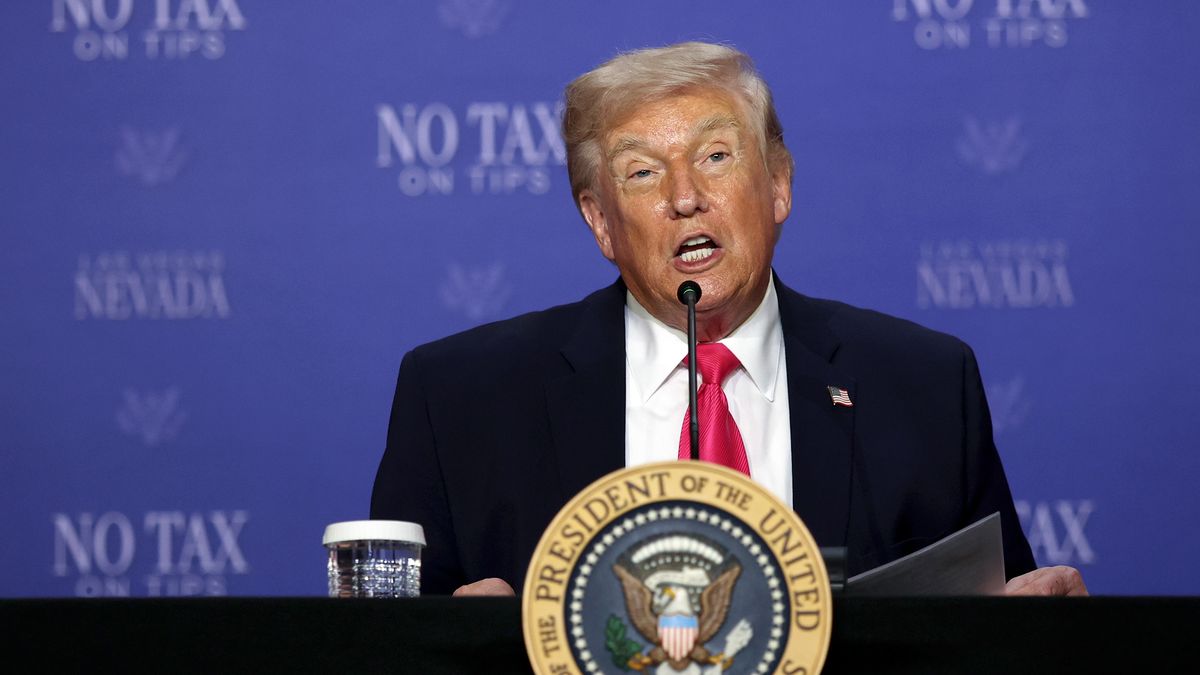 Trump blasts 'Iran blackmail' over Strait of Hormuz reopening