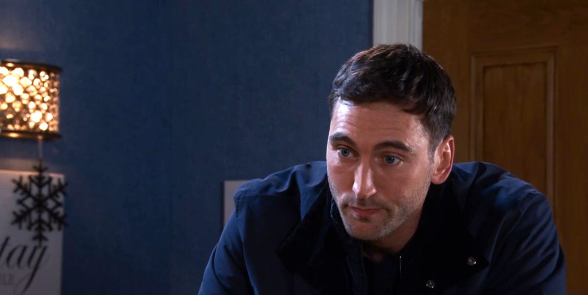 Coronation Street confirms dead body aftermath as Kit closes in on one suspect