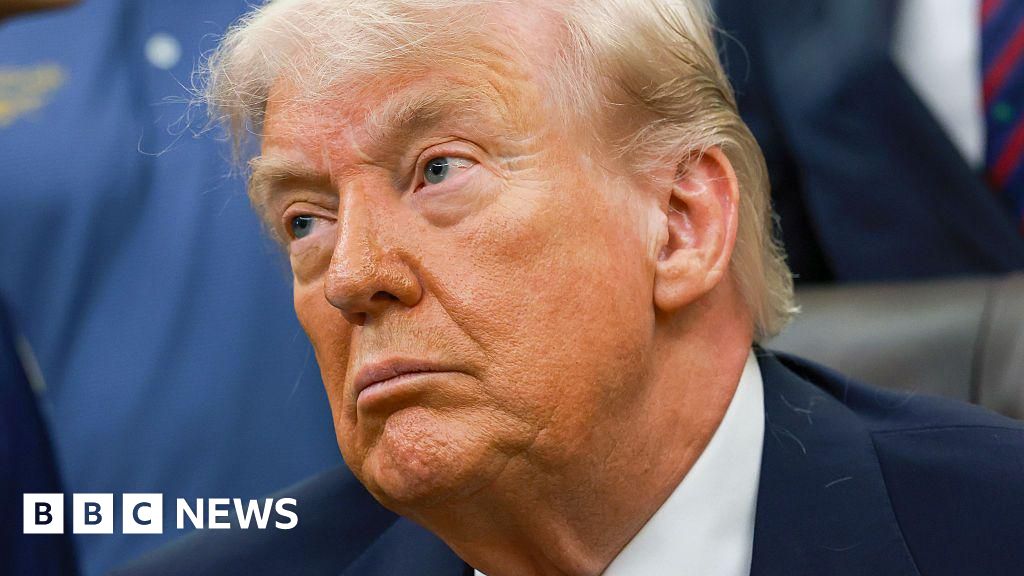 US aviation worker accused of using work computer to threaten Trump