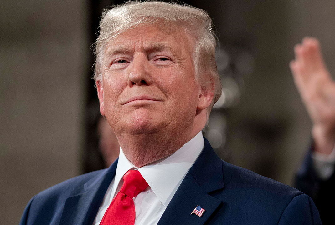 Is Donald Trump's UFO Disclosure a Distraction? Joe Rogan Breaks Down the Pentagon Data Drop