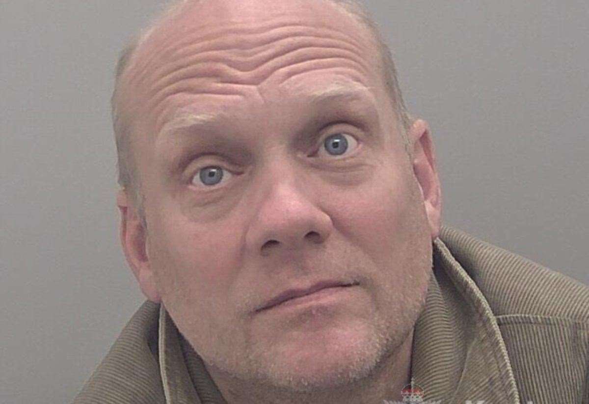 Police ban ‘nuisance’ man from town centre