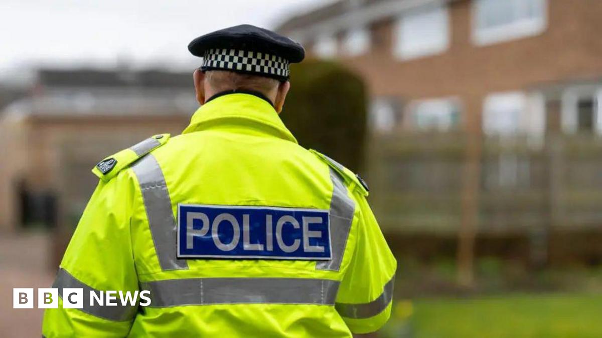 Attempted murder arrest after Walton-on-Thames boat stabbing