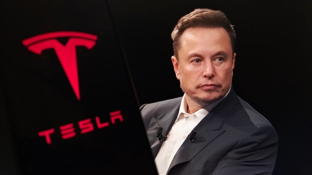 Elon Musk's Tesla FSD Still 'Struggles,' Says Ross Gerber—Humans Have 'Better Senses'