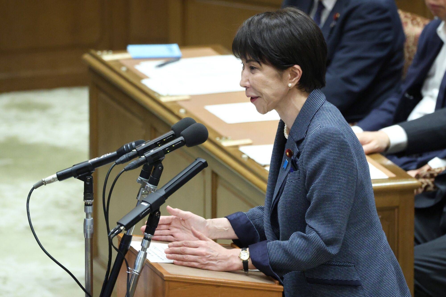 Takaichi Cabinet’s approval rate almost flat at 59.4%