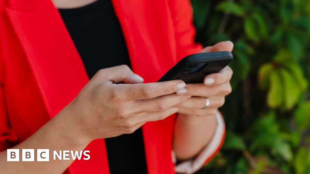 Meta repeatedly snubs EU body on Facebook and Instagram user bans