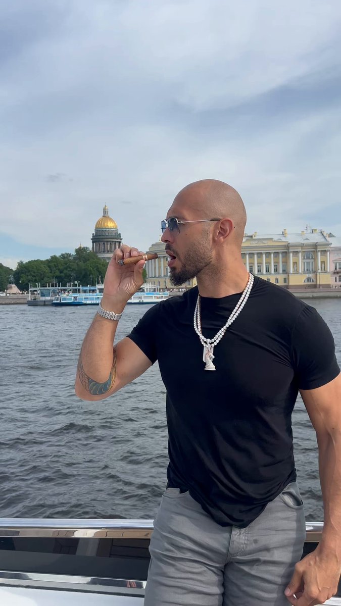 The sea smells different in St Petersburg 🇷🇺