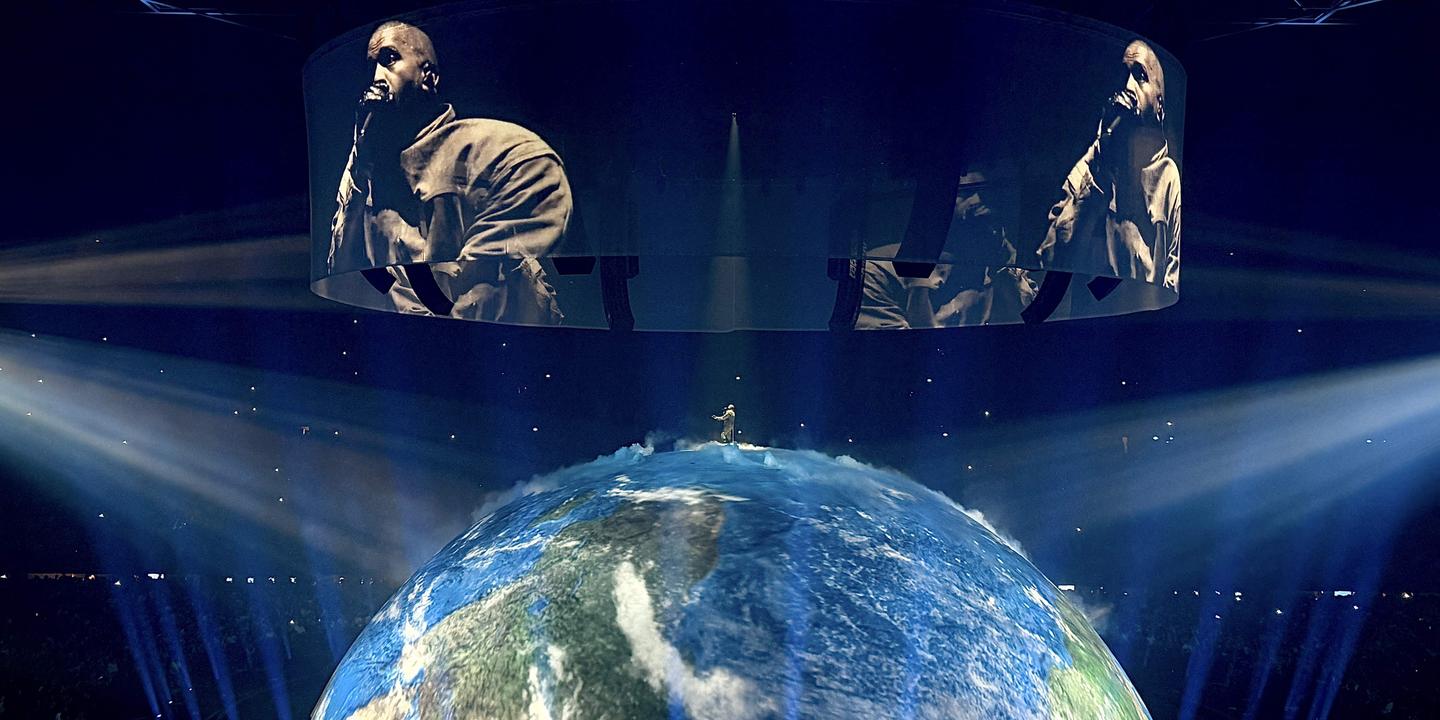 Kanye West draws crowd in Netherlands despite anti-Semitic outings