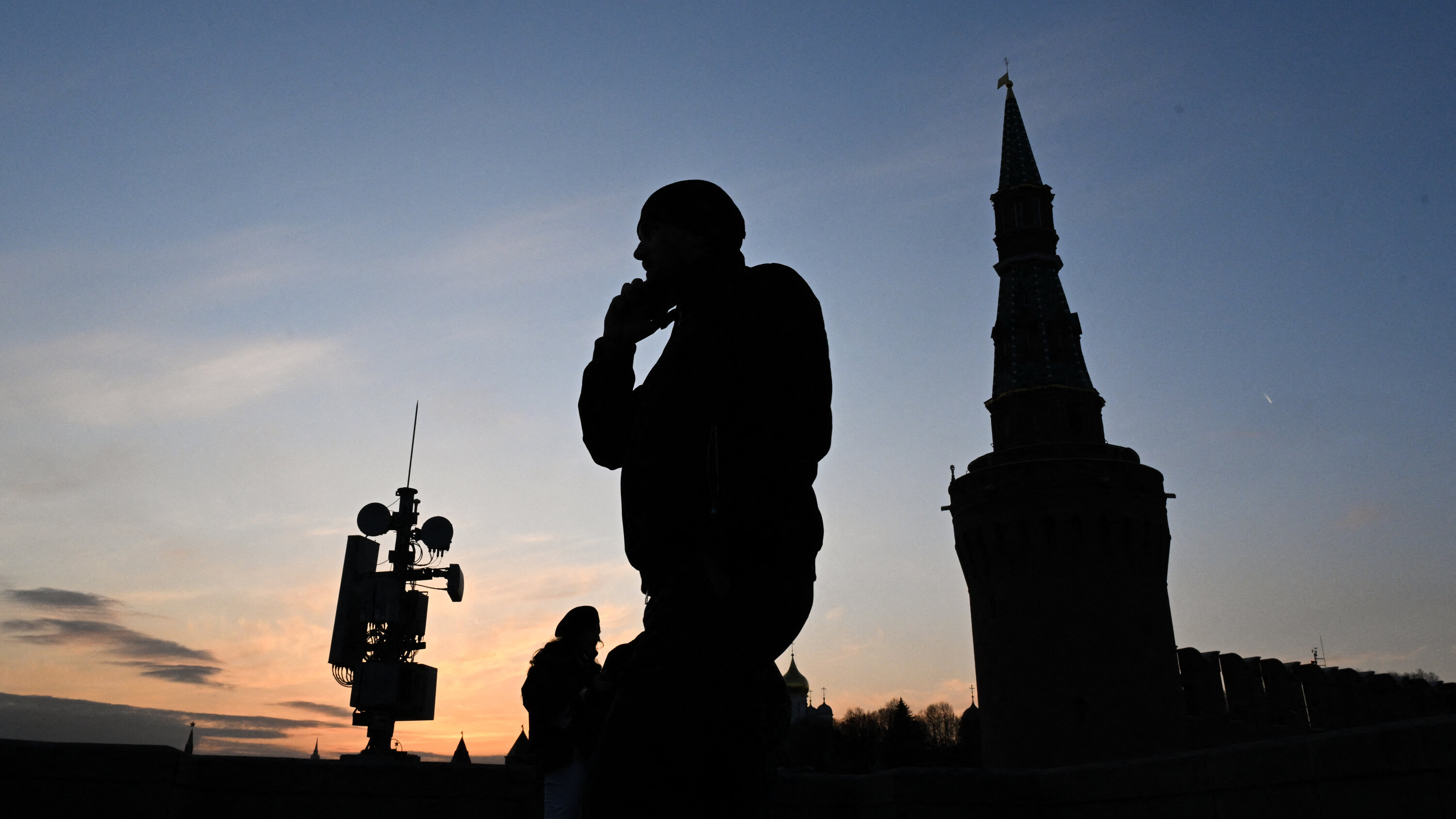 Opinion | Putin Restricted the Internet. It Has Not Gone to Plan.