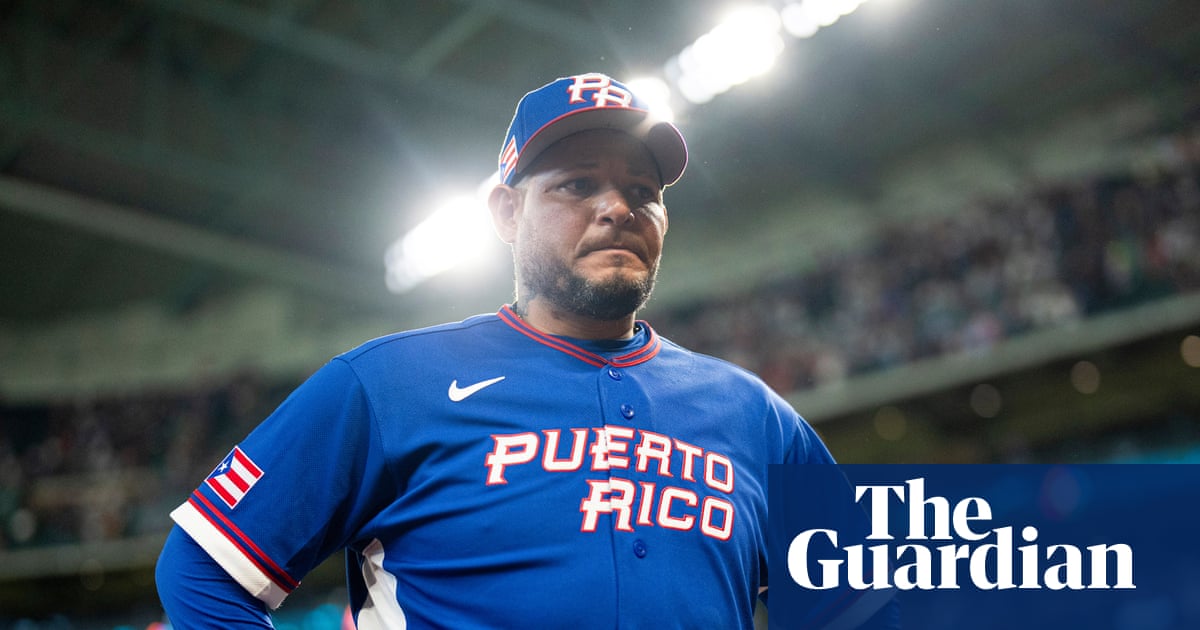 Two US pilots killed after plane bound to pick up former MLB star crashes